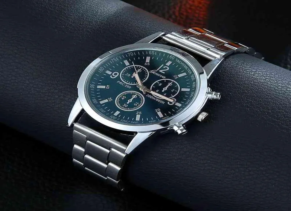 Steel belt quartz watch three eye six pin fashion alloy men039s Watch3127632