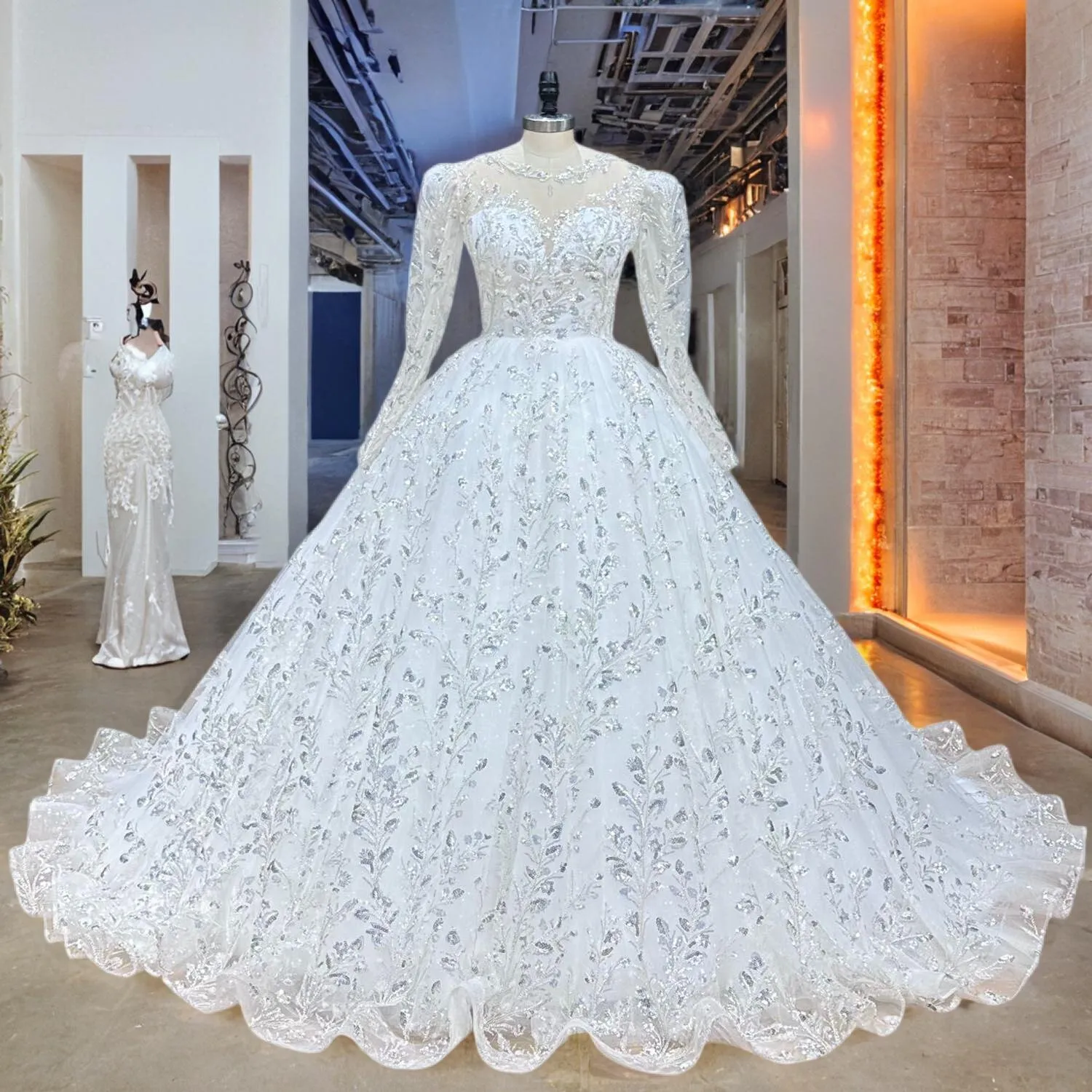 Lnyer Scallopes Neck Lace up back long longleseve beads Pearls Sequins Shiny Ball Gown Wedding Dresses Real Office Photosビデオ