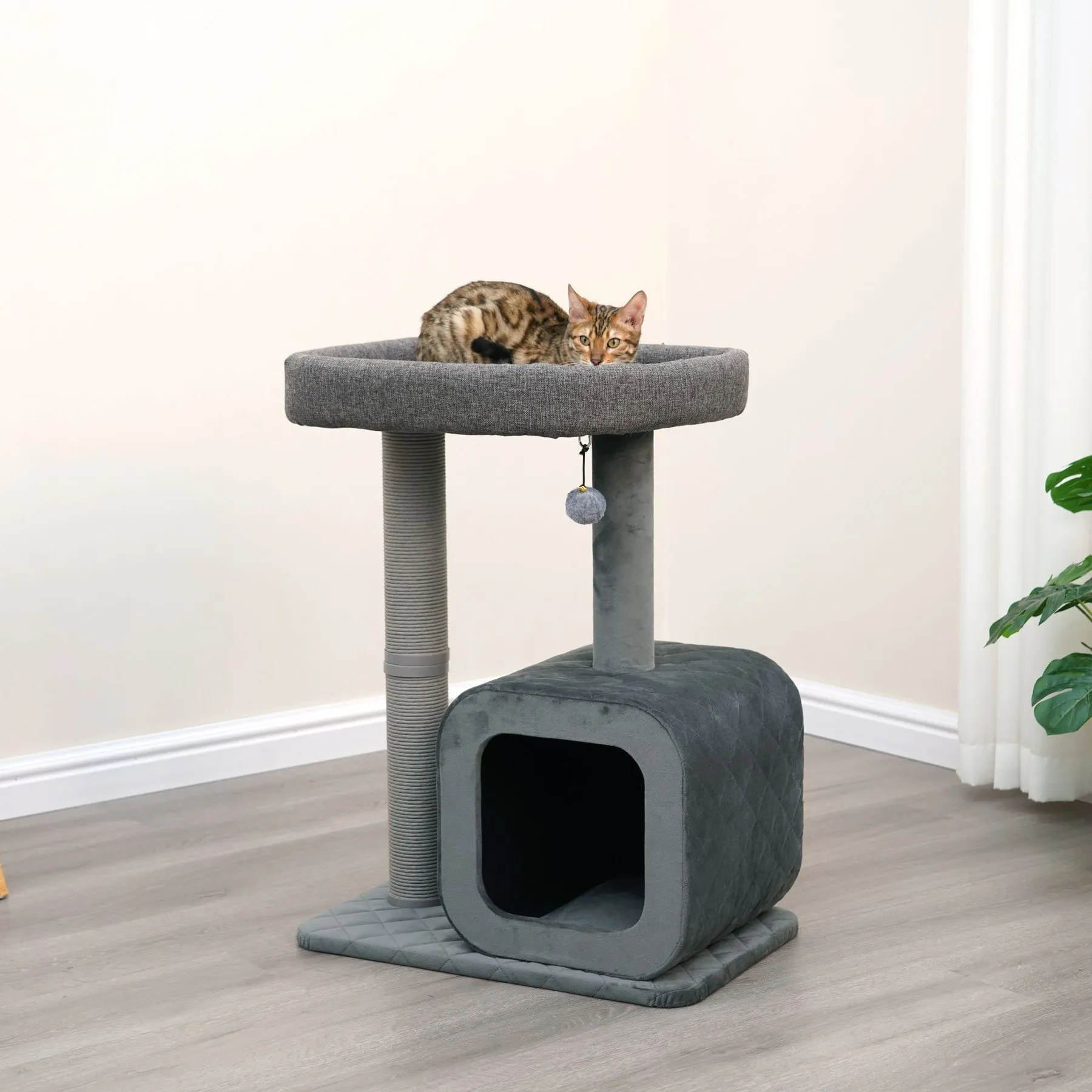 Apartments Cat Trees For Small Spaces Small Spaces Small Things