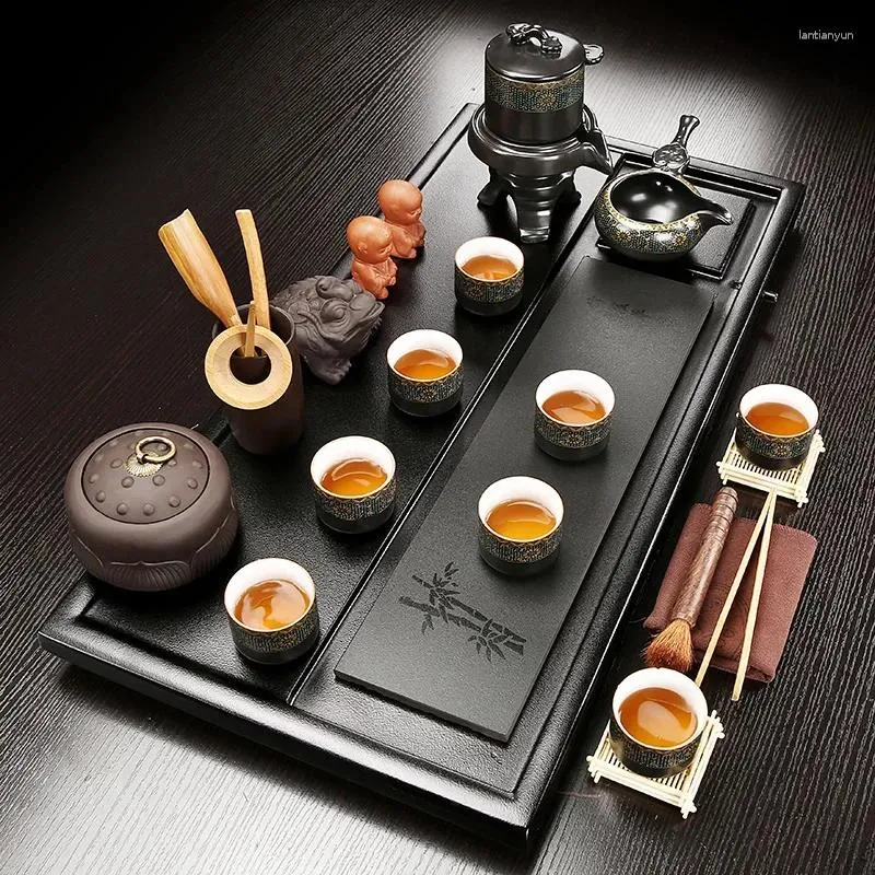 TEA TRAYS CERAMISK Kungfu Set Purple Sand Ceremony Matcha Magnetic Semi Automatisk Söt Zestaw Do Herbaty Japanese Cups