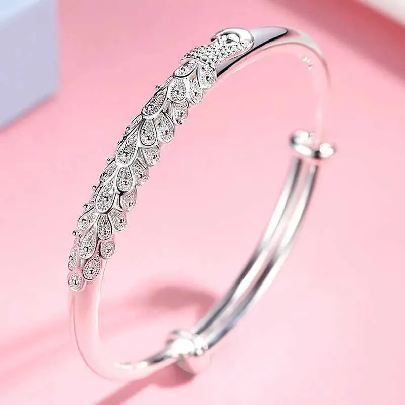 Kedja heta nya silverfärgningsarmband för kvinnor ädla Phoenix Bangle Justerbara smycken Fashion Party Gift Girl Student Y240420