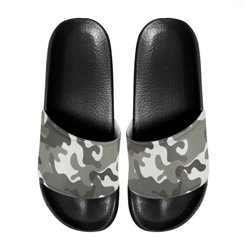 Slippers Style Men Beach décontracté Camouflage de camouflage léger Sandales de bain ménage