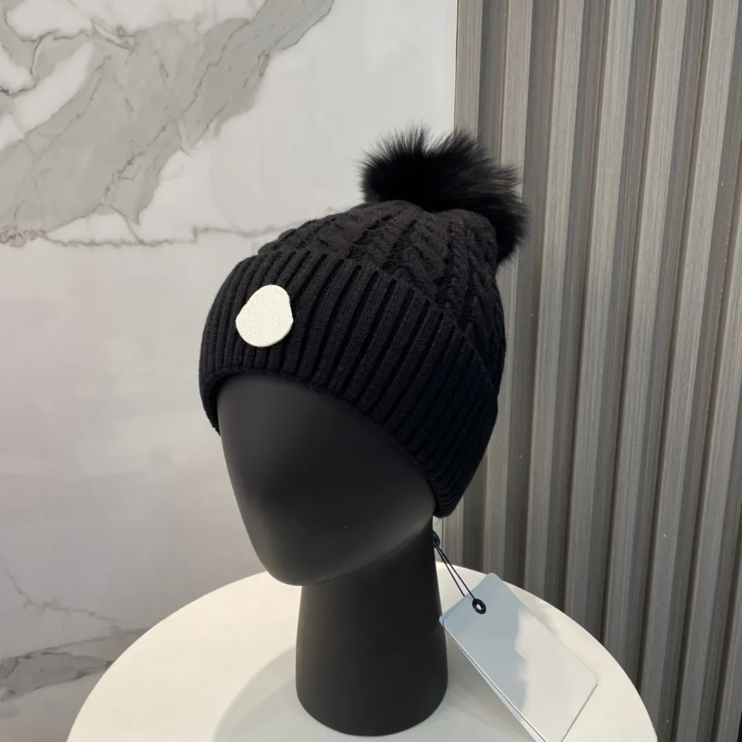 Womens Designer Pom Beanie Hat Womens With Fur Pom Pom And Bobble Warm Winter Hat For Skiing And Keeping Warm From Hxkj shop36 14.32 DHgate.Com
