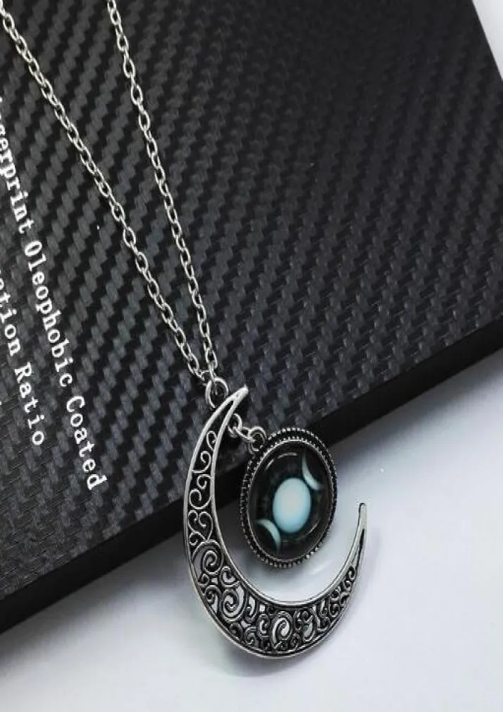 Style Triple Moon Goddess Black Wiccan Kolye, Star Moon Gems ile Moda ve Zarif 2372241