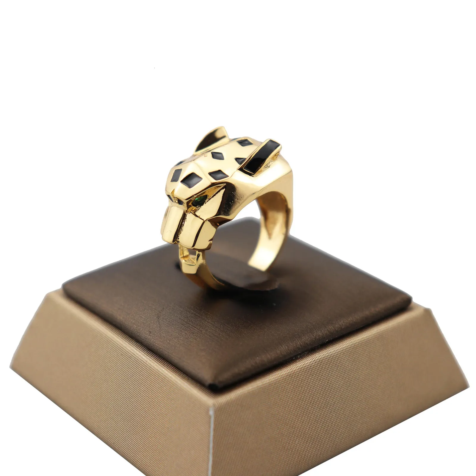 Fashion Class Grim Glossy Leopard Head Ring Dubai European Africa Set