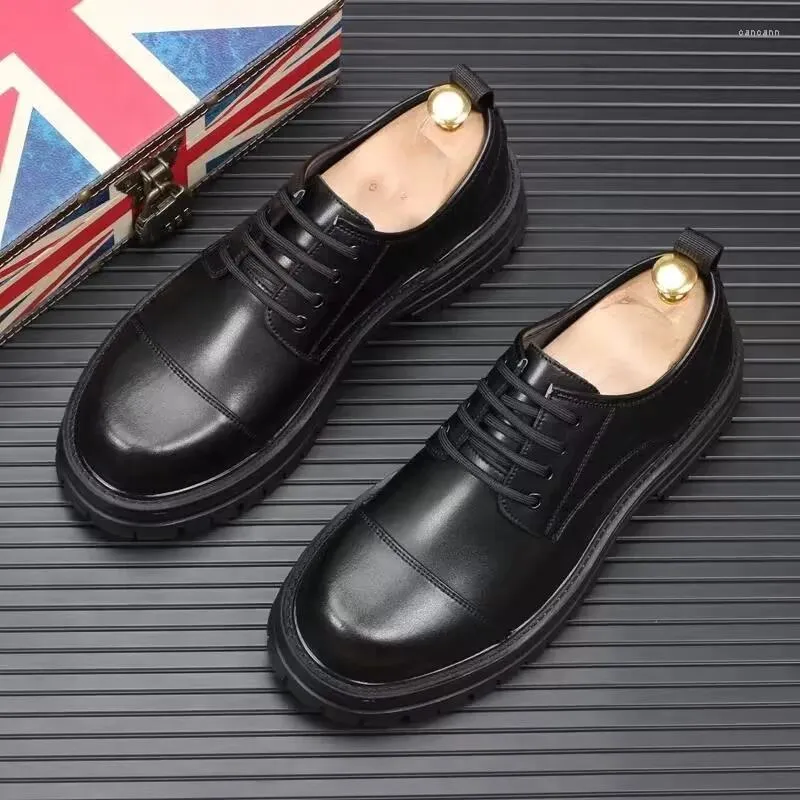 Sapatos casuais Escritório de negócios masculino vestido formal Lace-up derby sapato preto plataforma tênis tênis originais calçados de couro zapato zapato
