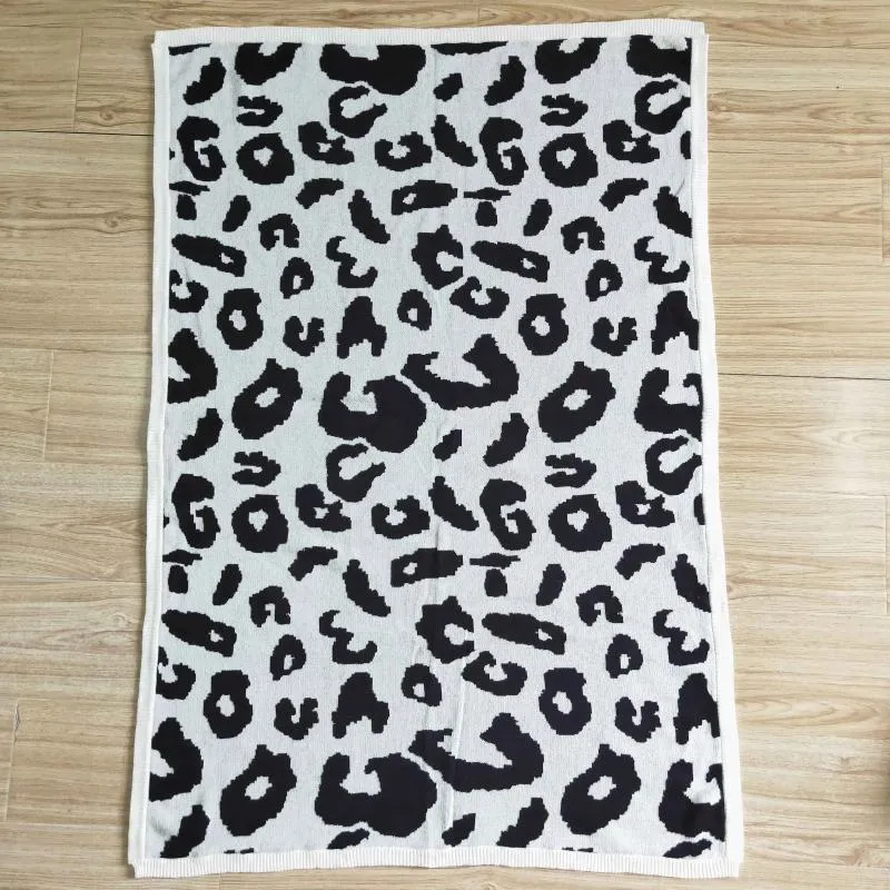 Filtar grossist född baby barn svartvitt leopard filt swaddle 29 43 tum