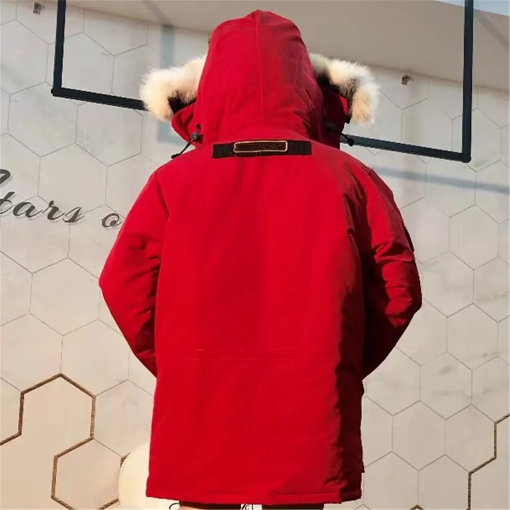 Canadaparka on sale