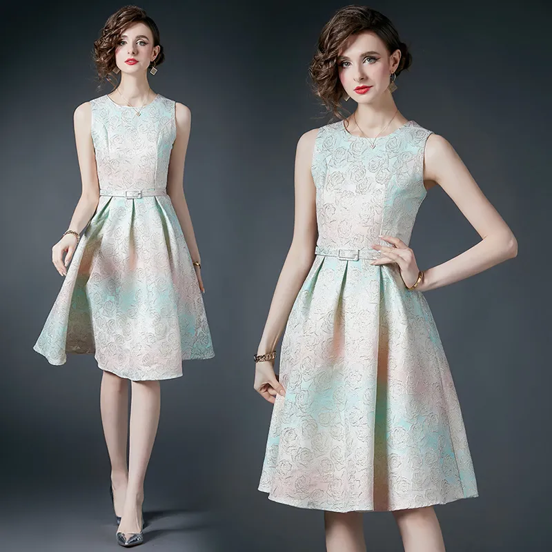 ANDRÉSD V line jacquard dress ANDRESD V line jacquard dress（Short V-Neck Jacquard A-Line