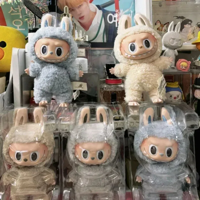 ブラインドバッグのおもちゃ：収集可能なモンスターフィギュア