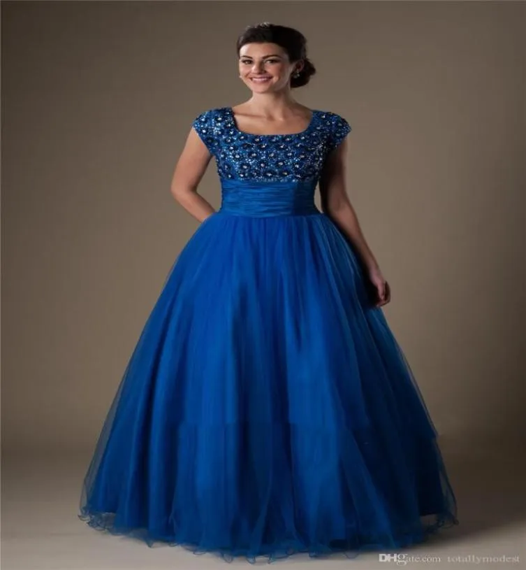 Royal Blue Ball -klänning Modest Prom -klänningar med mössa ärmar Korta ärmar Prom -klänningar Puffy Puffy High School Formella festklänningar Chea4796647