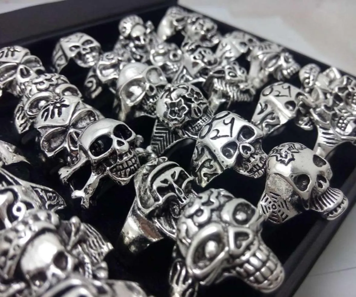 Lots 100pcs Men Men Skull Rings New Gothic Riker Punk Cool Fashion Modern Jewelry Lot4100781