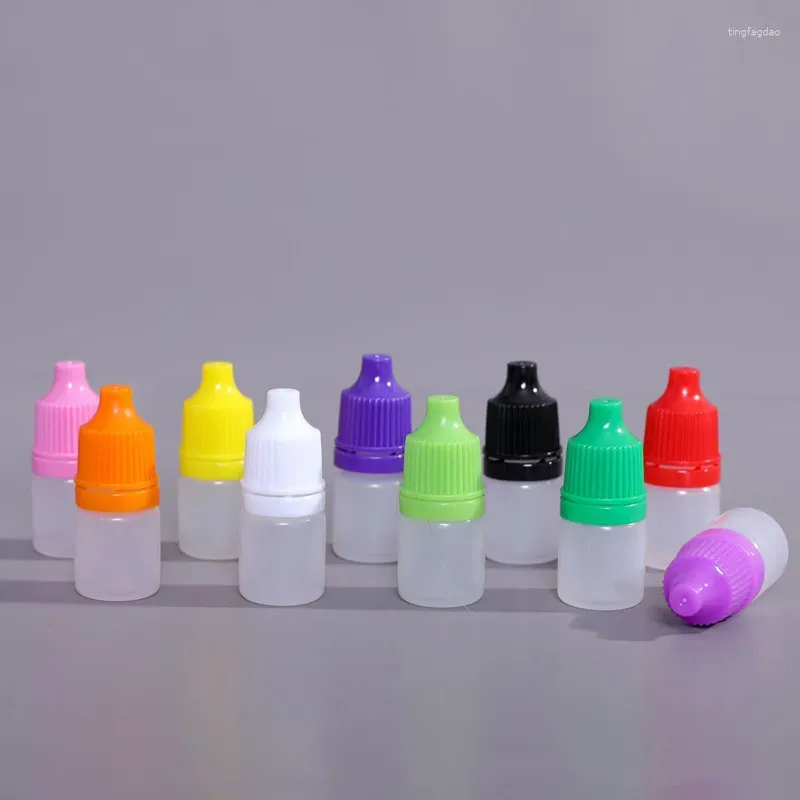 Speicherflaschen 500pcs 2ml/3ml Mini Farbdeckel Augen Flüssigentropper nachfüllbarer leerer plastisches quietschbares diy klare Eyedrops Behälter