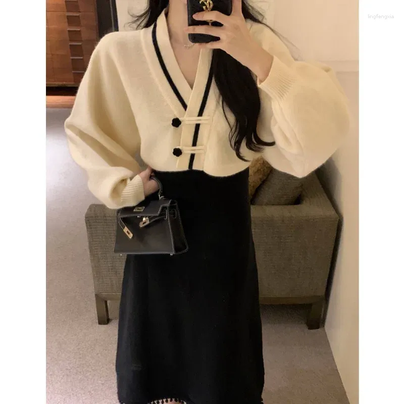Vestidos de trabalho miiiiix estilo chinês menina v troca de m decote de malha do cardigan outono feminino e vestor de suspensório preto de inverno conjunto de duas peças