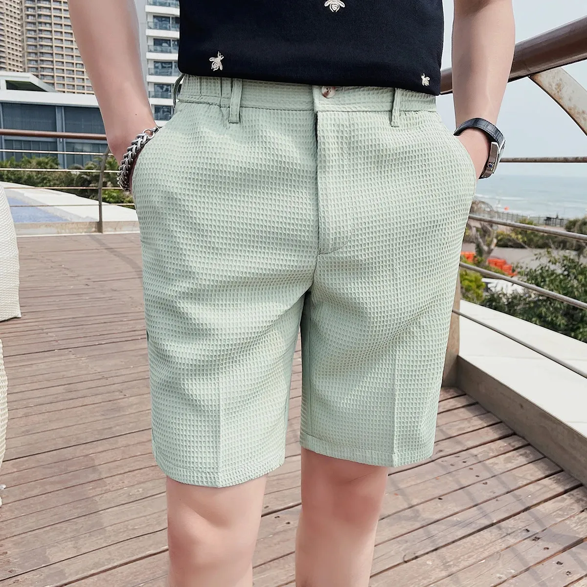 Plus taille 38-28 Fashion Summer Waffle Solid Shorts Men Korean Kneen Longueur Slim Fit Casual Office Suit Shorts Streetwear 240415