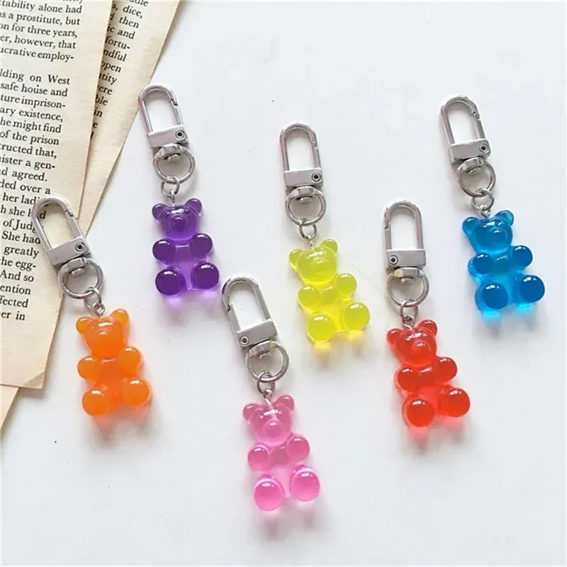 Chains 20PC Cute Girls Resin Gummy Bear Keychain For Woman Candy Color Animal Bear Key Chain Earphone Cover Jewelry Party Friends Gifts