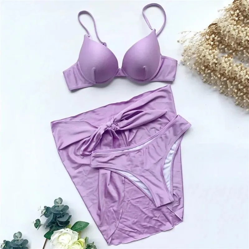 Женские купальные бикини набор фиолетовых женщин 3 штук купальники с купальником для купания.