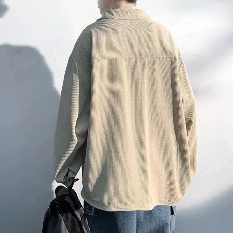 Camicie casual da uomo versatile camicia lunga camicia a velluto a coste con tazza con tasche per la molla