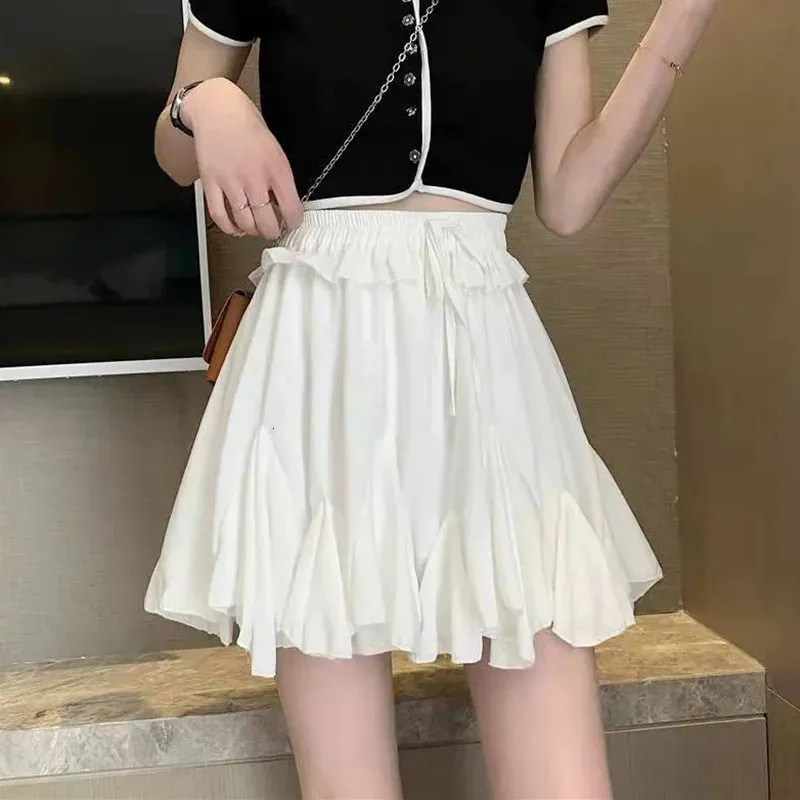 Mini gonne Fashion Allmatch per donne in stile coreano High Laceup Skirt White White Woman Ruffles Summer Short 240420