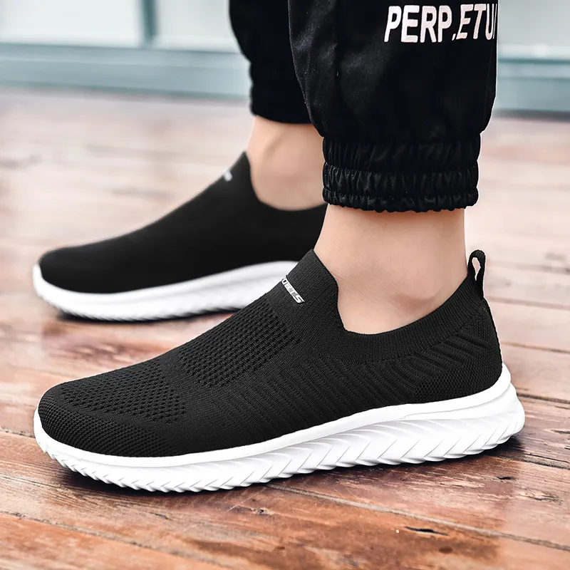 Mentes Femmes Running Tennis Sports Chaussures décontractées Femmes Slip-On Sallers de chaussettes Randonnée Chaussures de sport Walking Anti Slip Gai Trendings Summer Men Socks Men's Sport Shoe AA0118