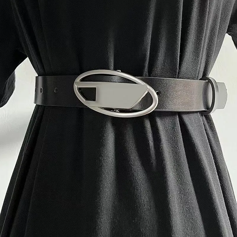 Designer Belt Fashion Buckle äkta läderbälte Män Kvinnklänning Bälten Klassisk spänne lyxig svart midjebanddesigners bälten