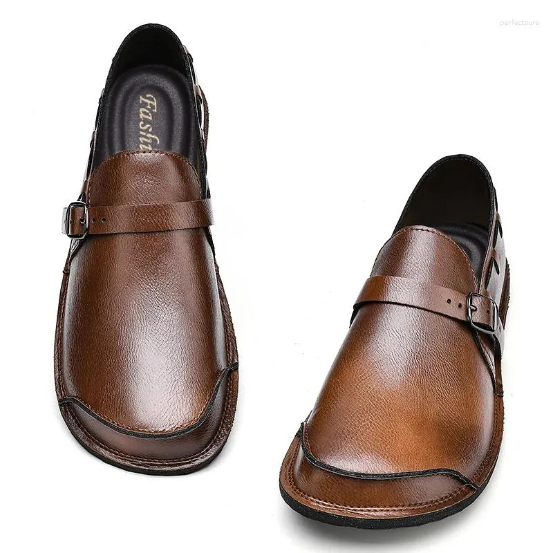 Casual skor retro stil män loafers äkta läder handgjorda mockasiner andningsbara män kör komfort man slip på lägenheter