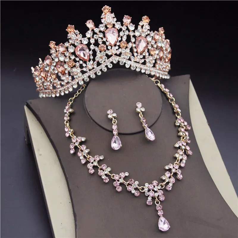 Colares de jóias de jóias de cristal coreano para mulheres Brincos tiaras Tiaras Colar Crown Bride Wedding Dubai Jewelry Set Acessórios