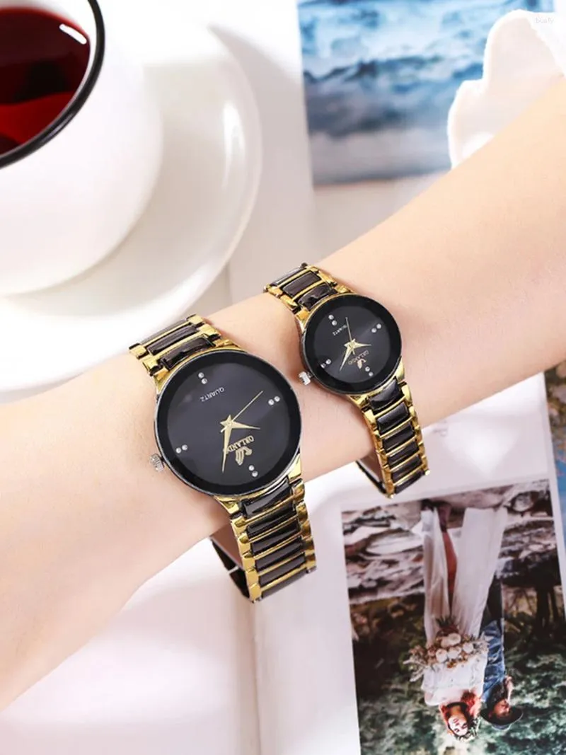 Wristwatches Couple Watch High End Fashion Simple Pair Steel Band Quartz