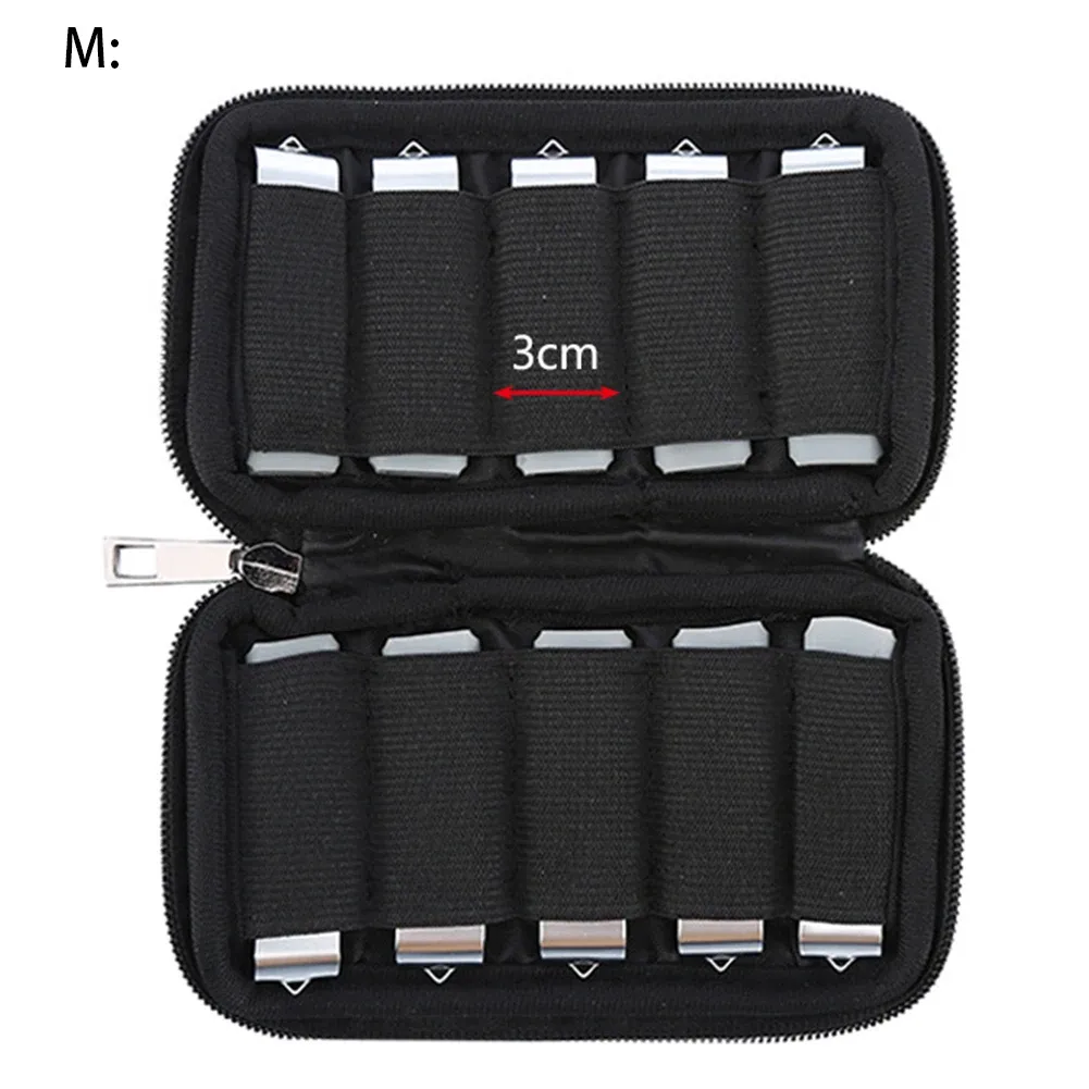 Väskor U Disk Bag Organizer Case Storage Flash Drives Portable USB Protective Dammtät svartstorlek M L 10 Fack Lagringsväska