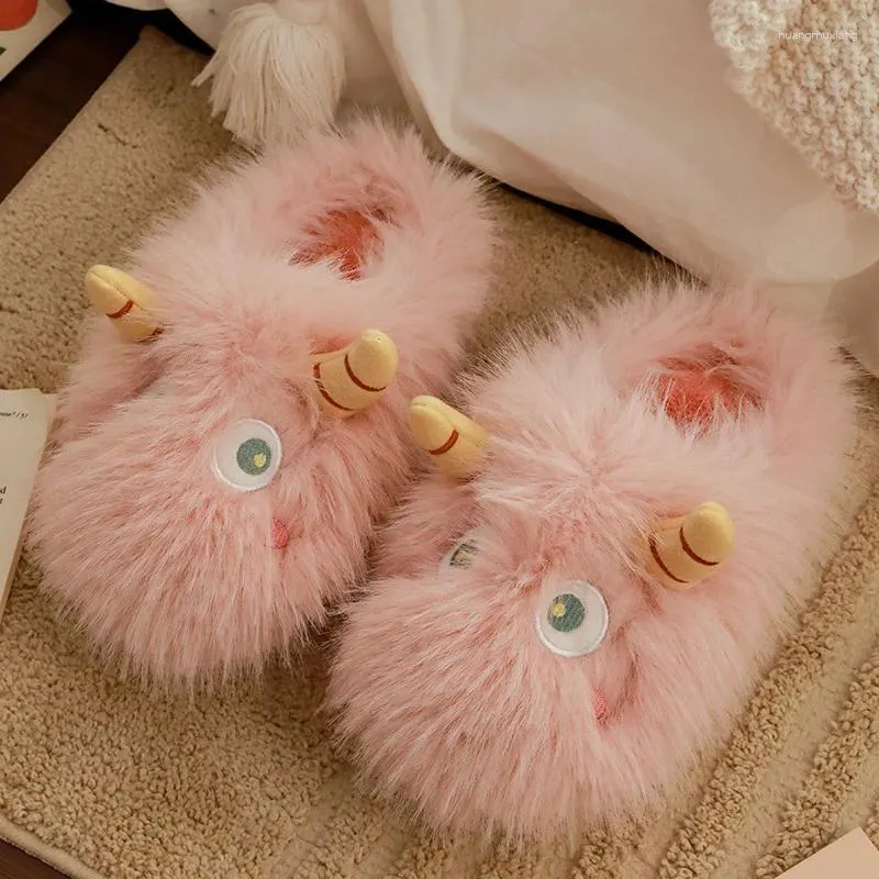 Slippers Coton mignon pour les femmes en hiver en intérieur épais semets en peluche couple de ménages