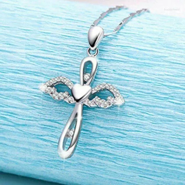 Pendant Necklaces Luxury Design Jewelry For Women Love Heart Angel Wing Cross Cubic Zirconia Necklace Valentines Day Gift