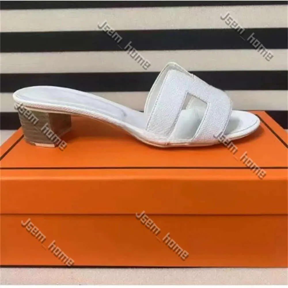 Luxury Summer H Designer Sandales Femmes Oran Loafers Chaussures Gunuine Leather Sandale Slipper High Talal Sandale Classic Flat Slides Beach Slipper Box 892