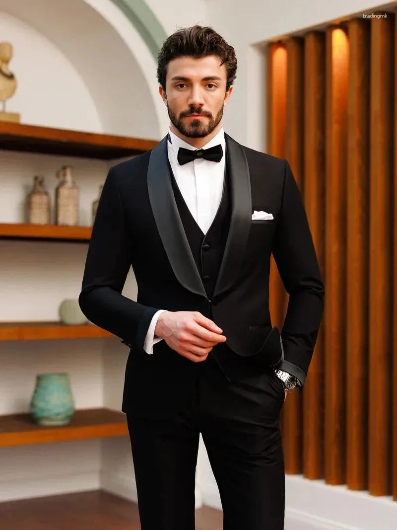 Men's Suits Handsome Black Slim-Fitting Tuxedo Suit For Men Vest Coat Pants Formal Occasions Wedding Cocktail 3Pcs 2024