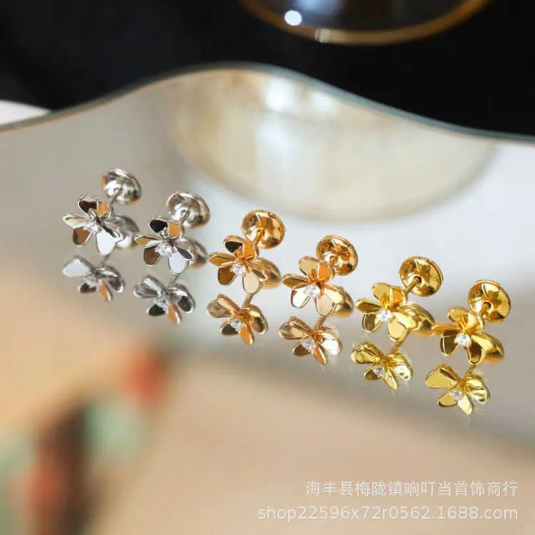 Designer charm Gold High Edition Van Clover Earrings for Womens New Diamond Set with Advanced Sense Lucky Grass jewelry