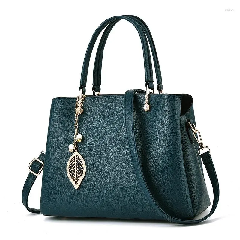 Сумки на плечах изысканная подвесная женская сумка 2024 Модная женская сумочка с большой способностью дизайн классические дамы One Crossbody