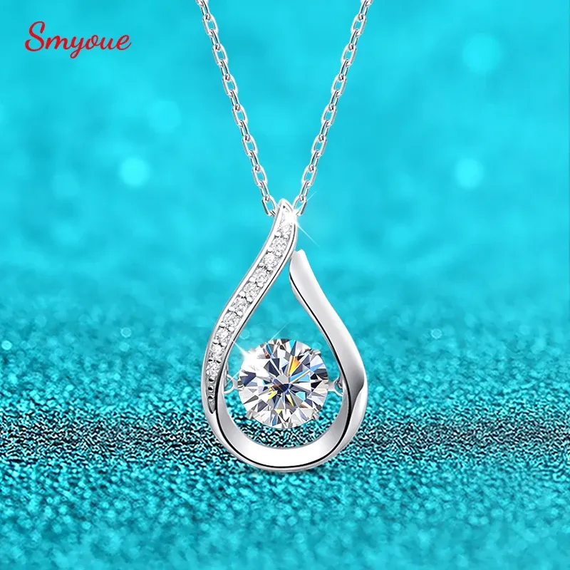 Collares Smyoue 100% MOISSANITE CLIBLACIÓN PARTILLA PARA MUJER 1.0CT 6.5 mm 925 Joya de plata Boda con espumoso Corte redondo de moissanite colgante