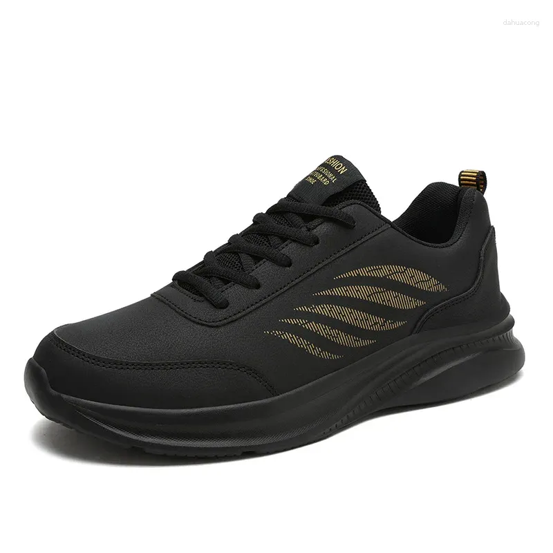 Chaussures décontractées Automne Spring Leather Sneakers Men Lightweight Running Sports Spot Wholesale Lace-Up H558