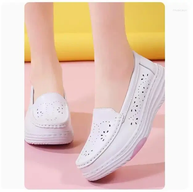 Scarpe casual da donna sola morbida da donna traspirabile e non stanche piedi non slittamento spesso aumenta la pelle bianca speciale piccolo