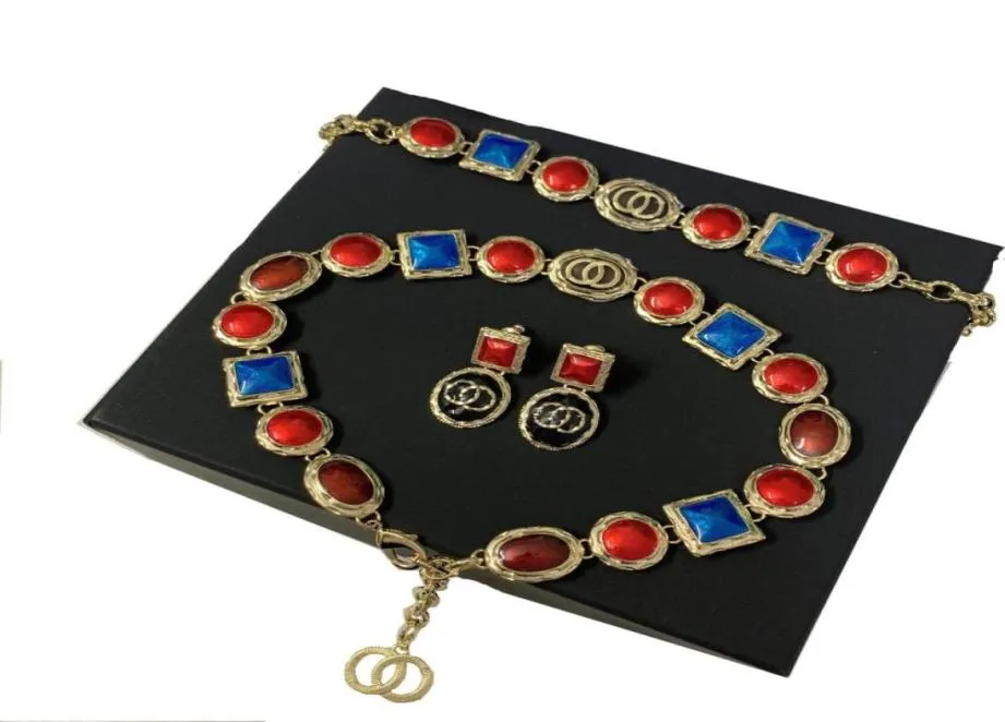 Luxusdesigner Dangle Square Oval Red Black Bolde Ohrringe Kristall Anhänger Ohrringe Mode Elegante Geschenke Schmuck Hochqualität WI5537921