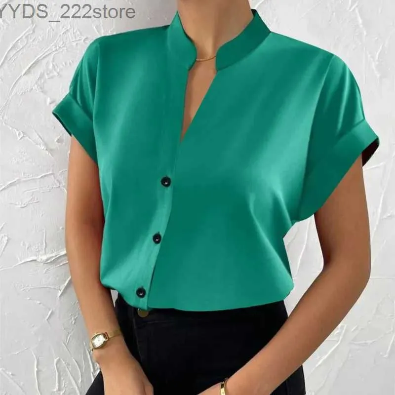 Koszule męskie Letnia koszula w dekolcie w stylu solidne kolory z krótkim rękawem Elegancka koszula Blusas YQ240422