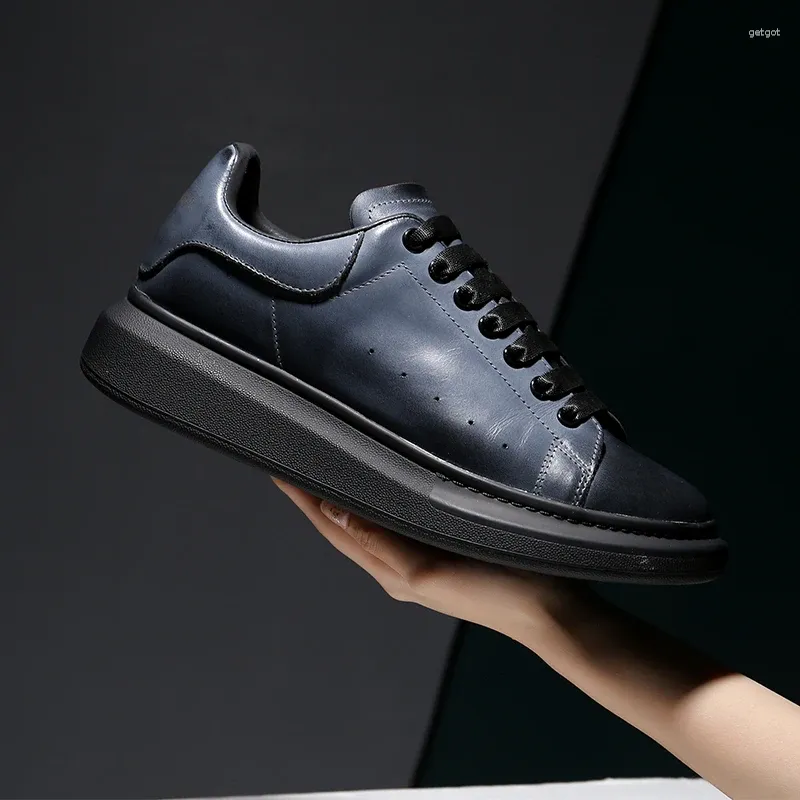 Chaussures décontractées hommes classiques baskets pour femmes Design de luxe concise plate-forme en cuir authentique en cuir quotidien élégant unisexe