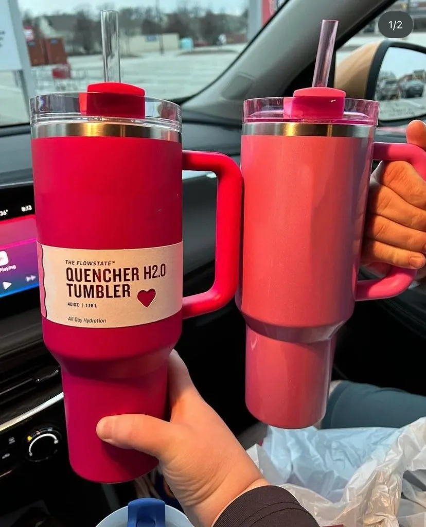 Cosmo Pink Quencher H2.0 40oz 스테인리스 스틸 텀블러 컵 실리콘 핸들 뚜껑과 밀짚 자동차 머그잔 냉수 병을 마시십시오.