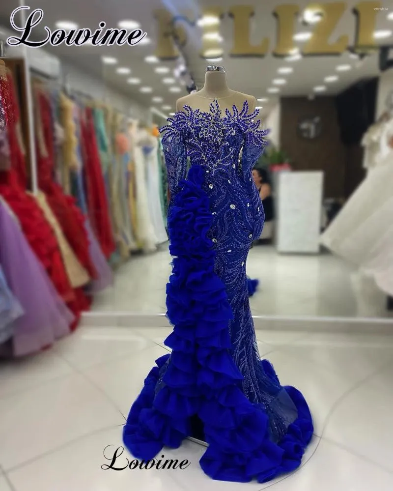 Robes de piste Royal Blue Crystals Celebrity Luxury Femmes Off Blows Blows de soirée Sirène Vestidos de Gala Pageant Prom