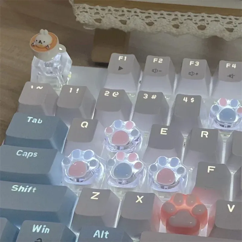 Keyboards Neuheit Cat Paws Pad Harzschlüsselkaps Gaming Mechanische Tastatur transparente Hintergrundbeleuchtung RGB niedliche Schlüsselcap Clear Light durch ESC WASD