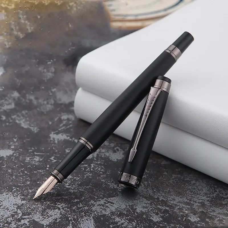 Pens de qualidade de luxo Herói H706 Pen do conjunto de canetas Metal Metal 10k Gun Black Gun Grey Elegante caligrafia caneta de tinta