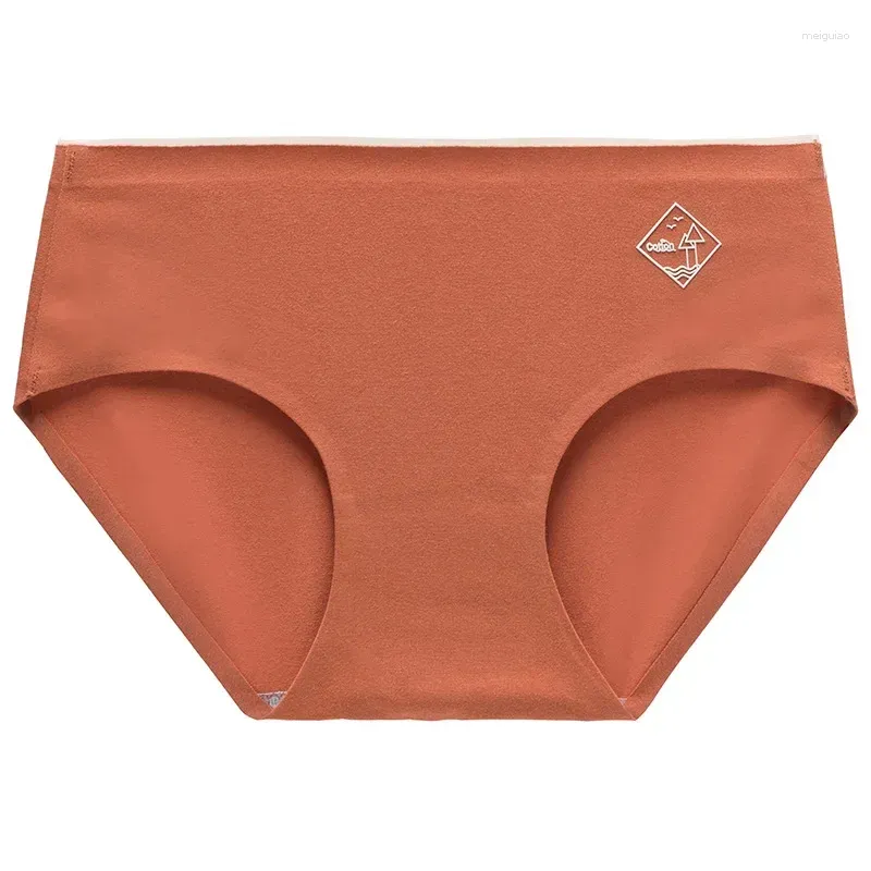 Culotte de femmes antibactérienne coton sans couture pour les femmes forme de triangle confortable et invisible