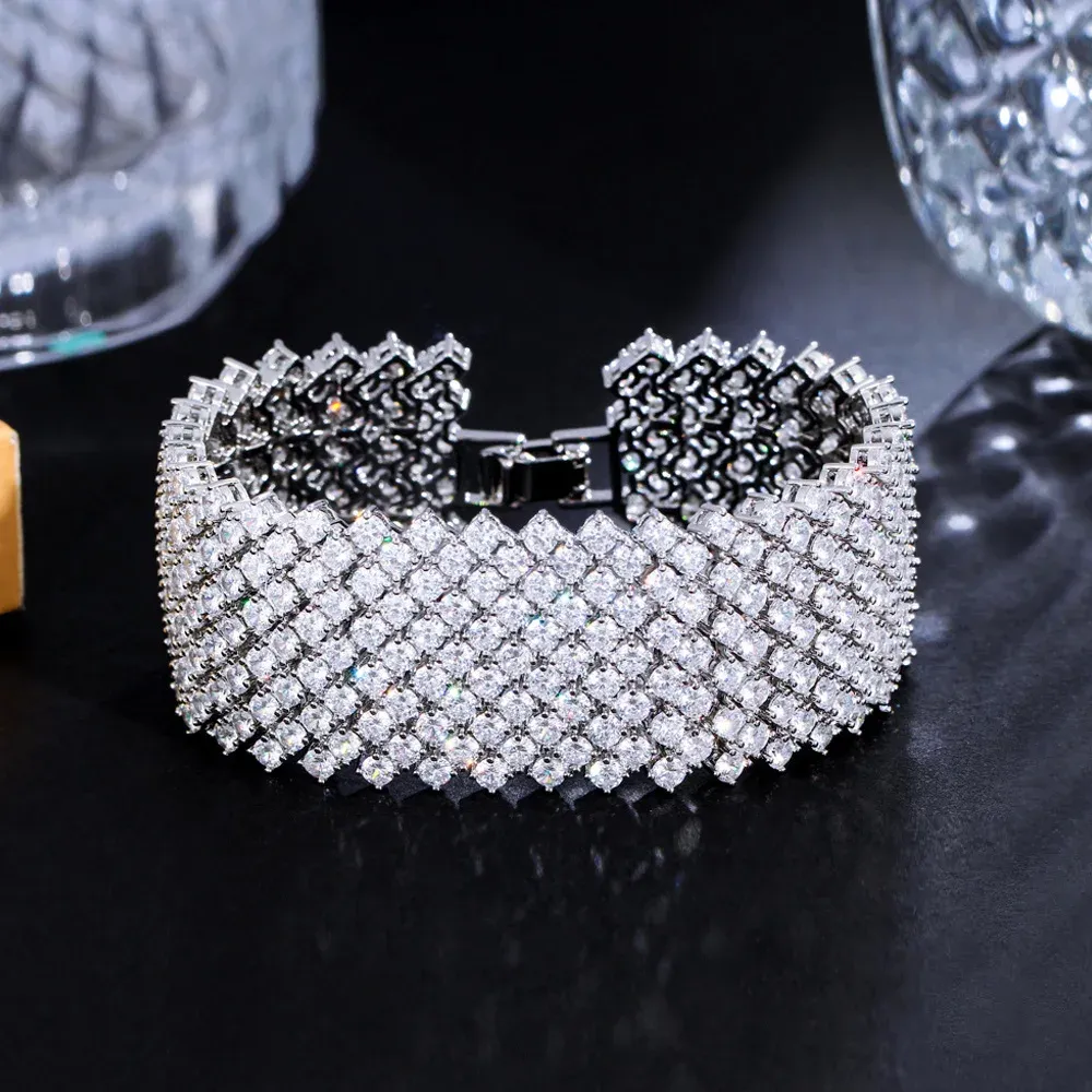 Strängar ThreeGraces Luxury Shiny Cubic Zirconia Silver Color Big Wide Wedding Bridal Armband For Women Fashion Prom Dress Smycken BR273