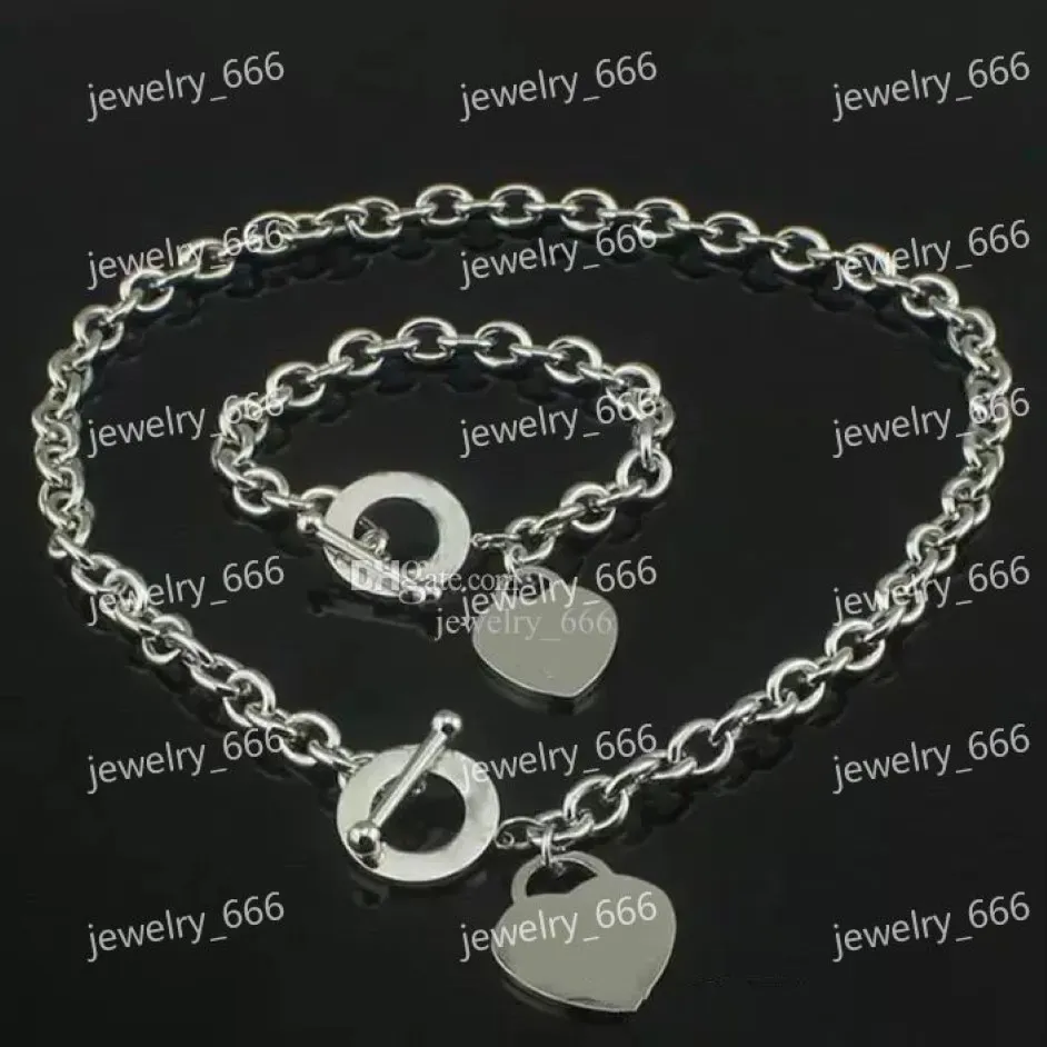 sell Birthday Christmas Brand luxury designer Necklace plus Bracelet Set Wedding Statement Jewelry Heart Pendant Necklaces Ban202v