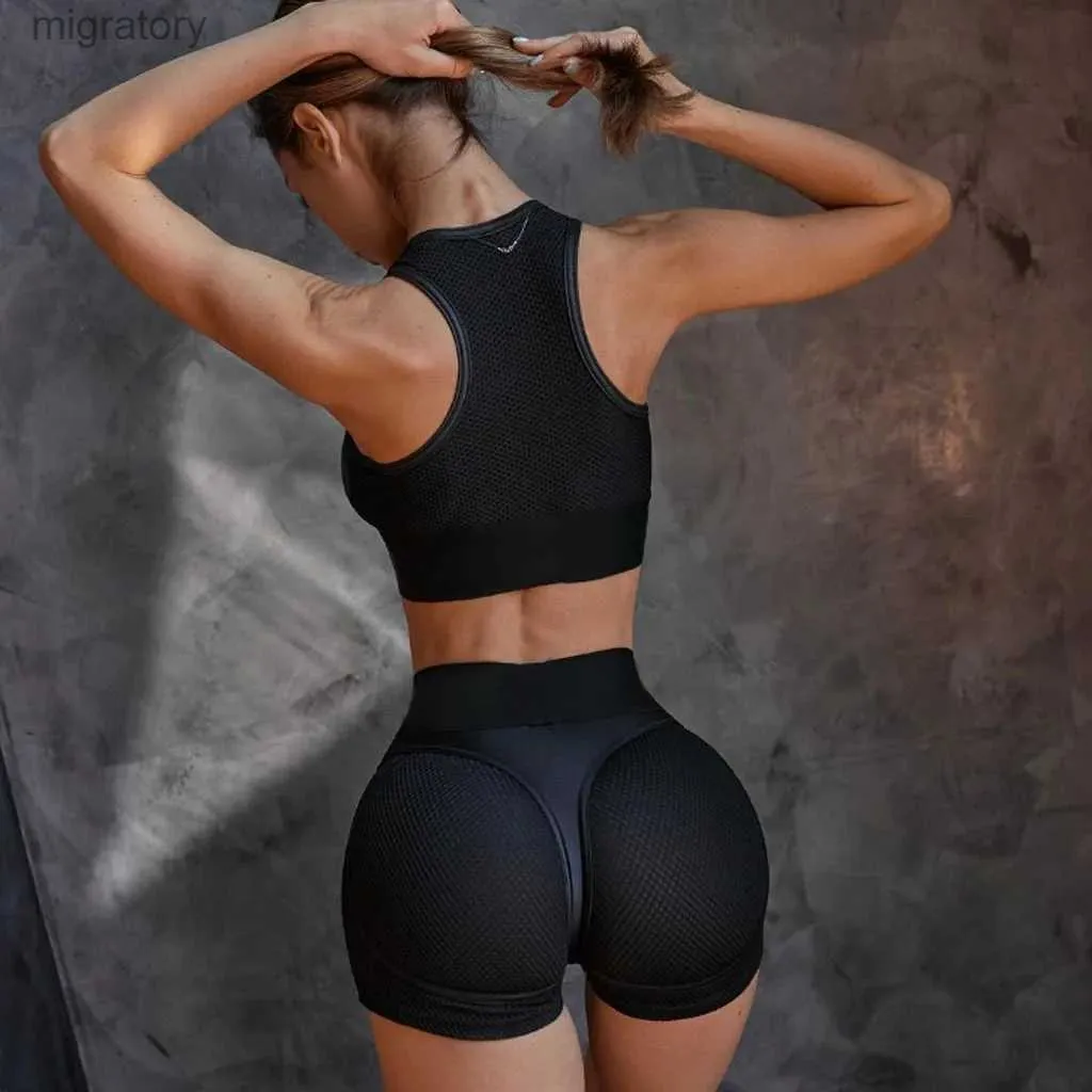 Frauen Tracksuits Damen Mesh Gymnastik Set sexy Kleidung Sport Bra Damen Shorts Set Summer Training Anzug Anzug Schwarzes Patchwork 2022 YQ240422