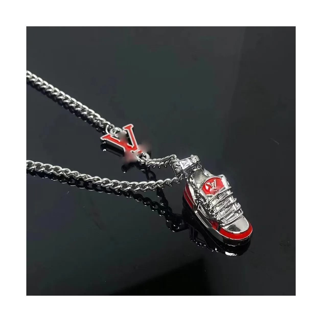 luxury brand shoe shoes designer pendant necklace women men vintage hip hop Stainless steel goth book moissanite Cuban chain choke red Color diamond necklace jewel